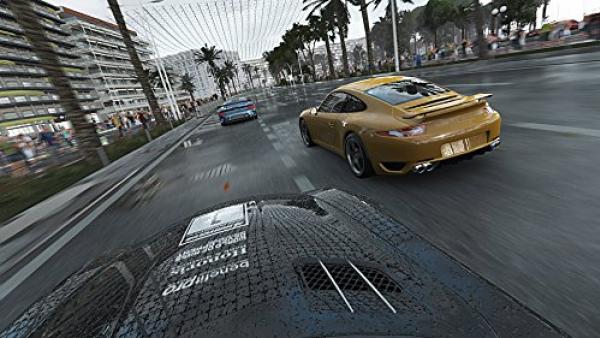 Screenshot: Ein Porsche auf Aufholungsjagd