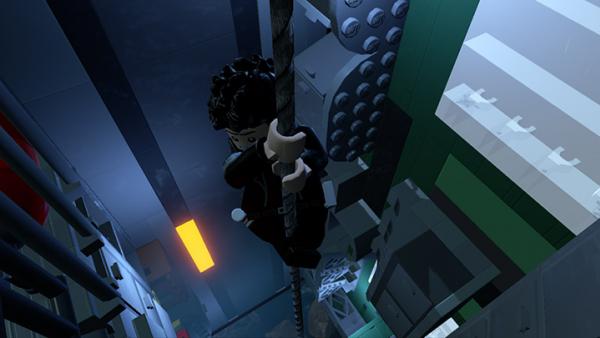 Screenshot: ein Mann seilt sich an einem Aufzugseil ab